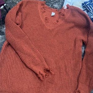 Boutique rust, orange sweater